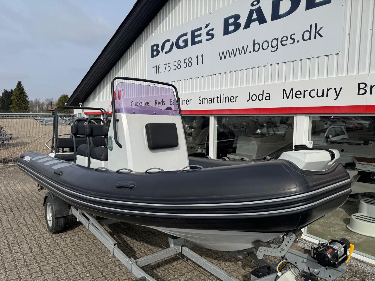 Brig Inflatable Boats 610 Navigator RIB med F150 Mercury-EFI P