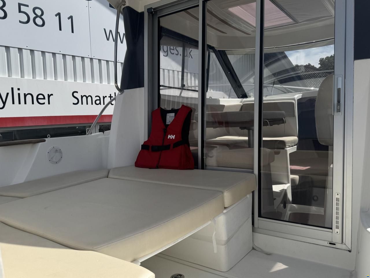 Beneteau Antares 780 med 225 hk Yamaha-EFI 4 takt