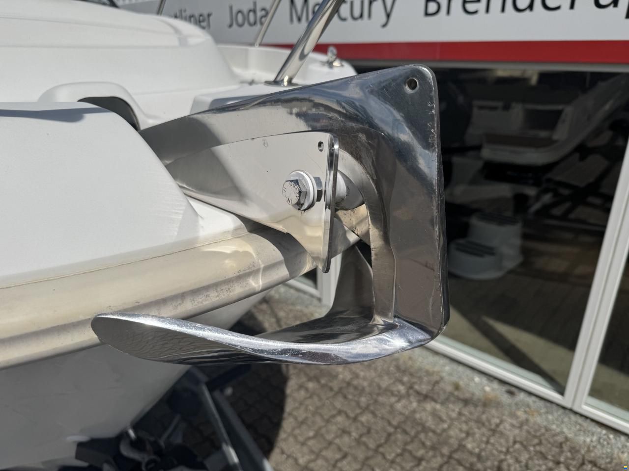 Beneteau Antares 780 med 225 hk Yamaha-EFI 4 takt