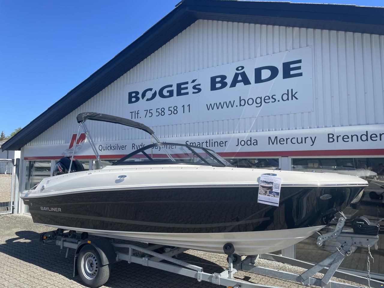 Byliner VR4 Bowrider med F115 ProXS Merc