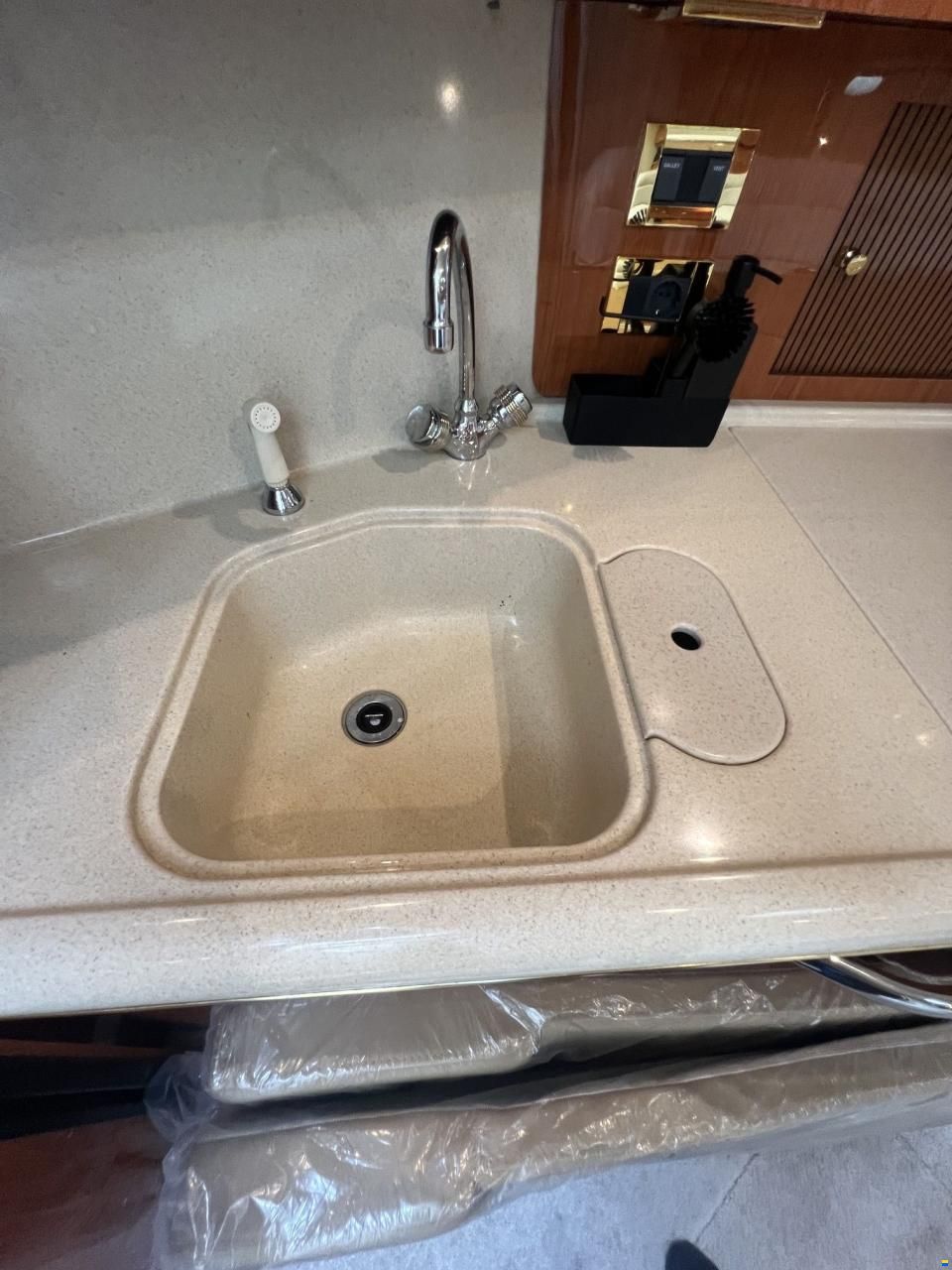 Sea Ray 410 Sundancer