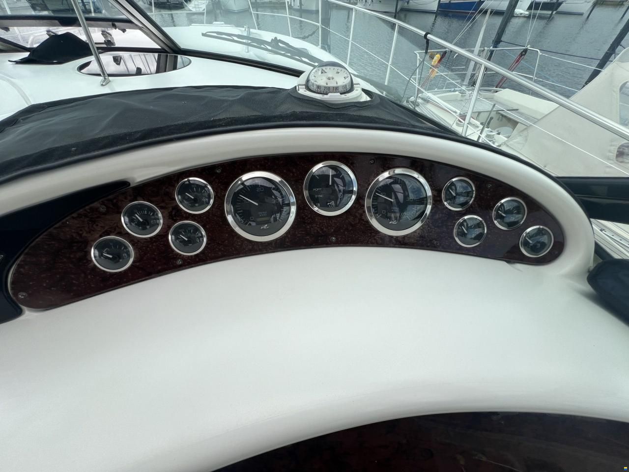 Sea Ray 410 Sundancer
