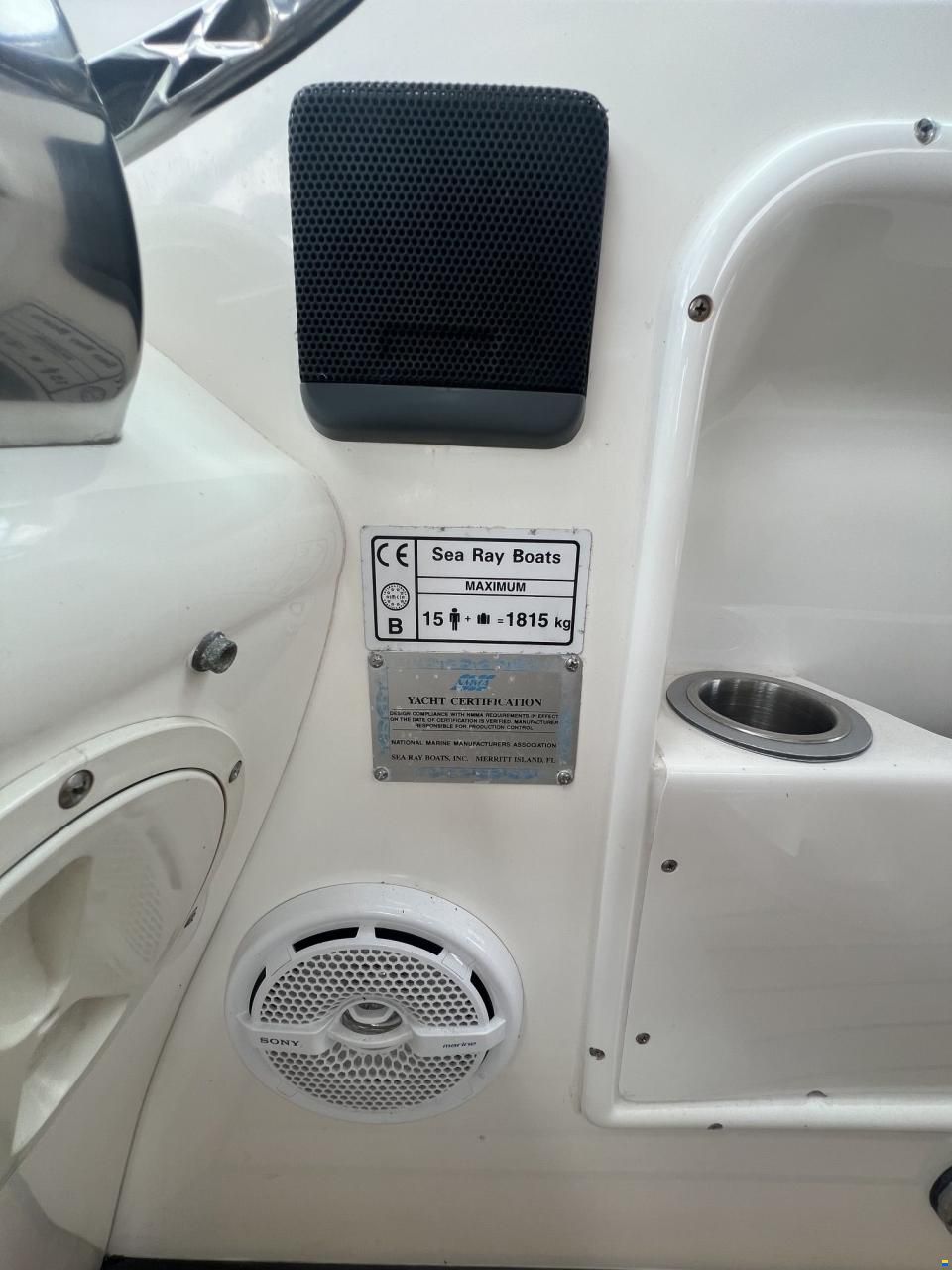 Sea Ray 410 Sundancer