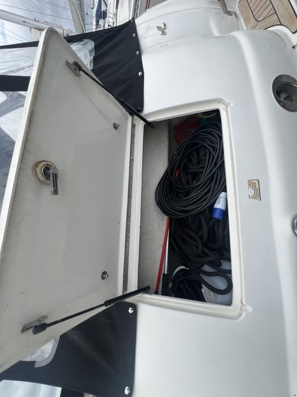 Sea Ray 410 Sundancer