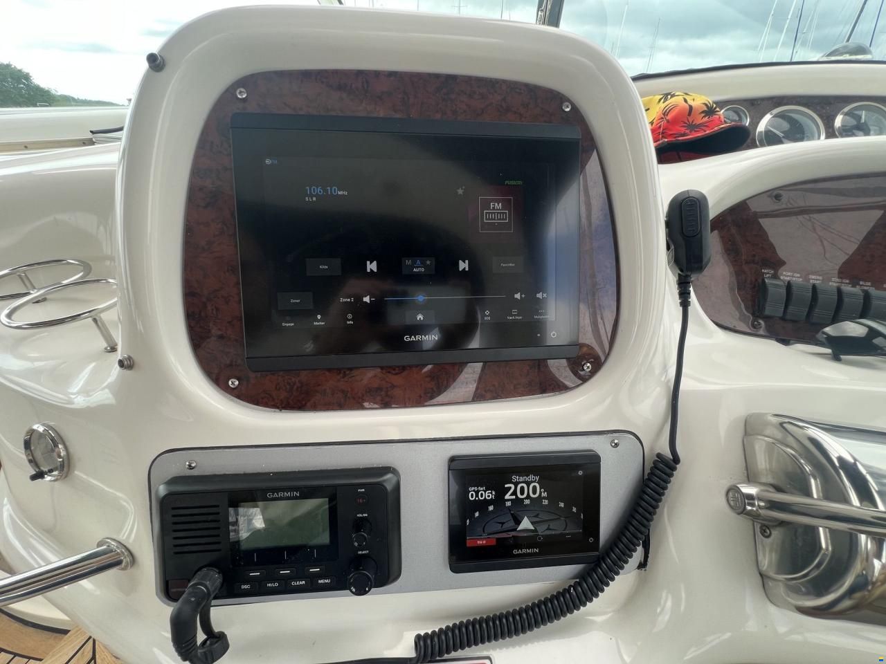 Sea Ray 410 Sundancer
