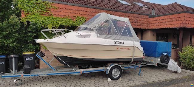 Quicksilver 470 Cabin