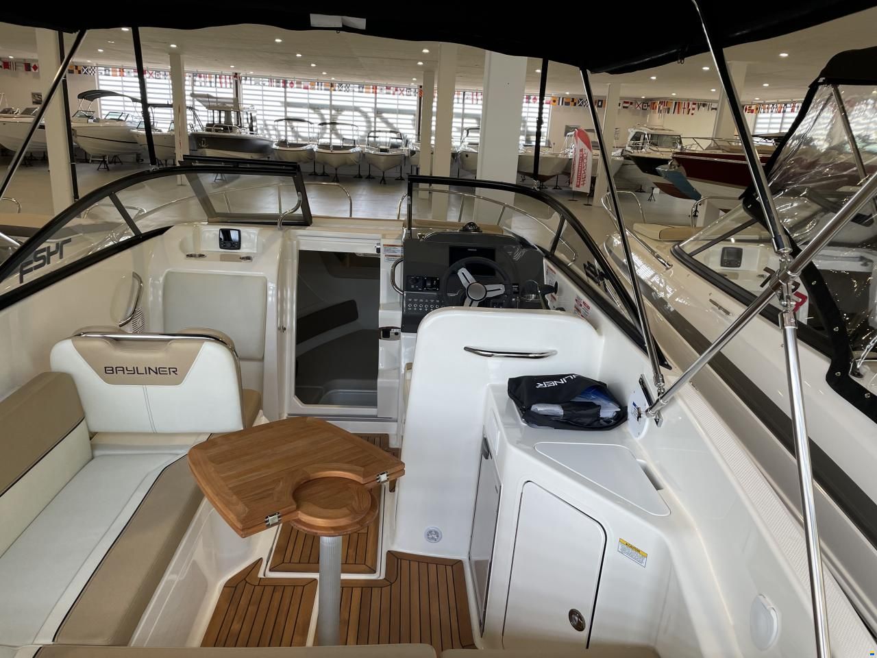 Bayliner 742R