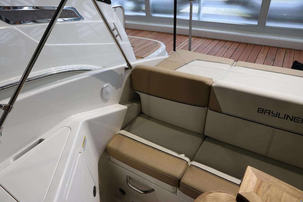 Bayliner 742R