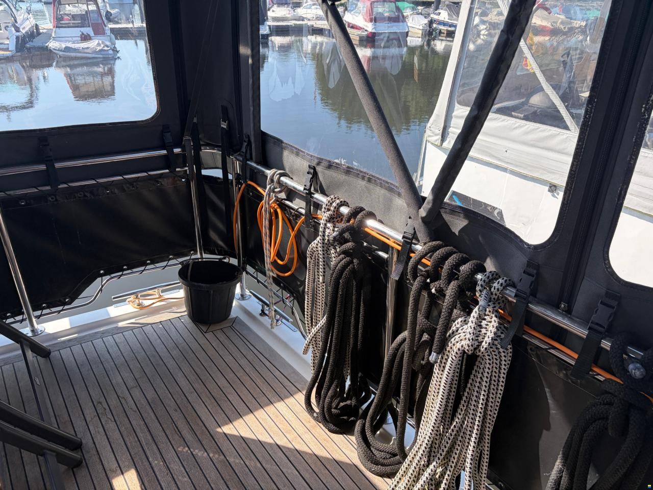 Ocean Alexander 39