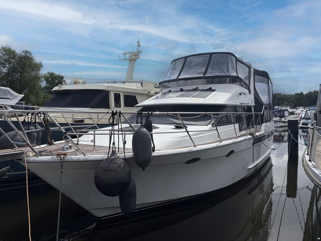Ocean Alexander 39