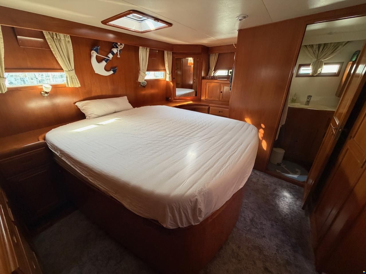 Ocean Alexander 39