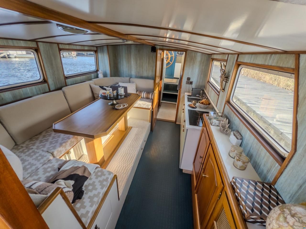 Barkas 16,5 m - woonschip