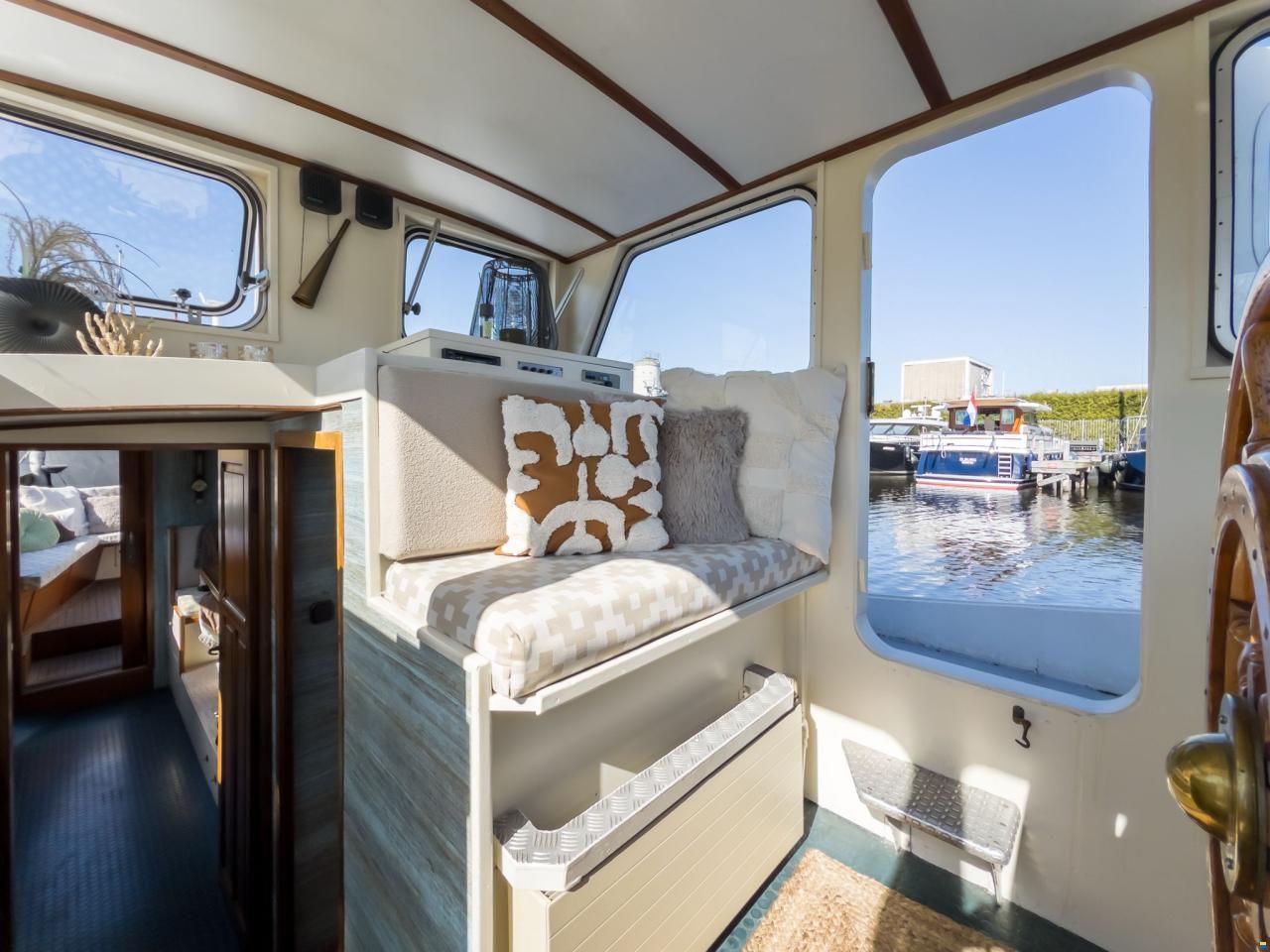 Barkas 16,5 m - woonschip