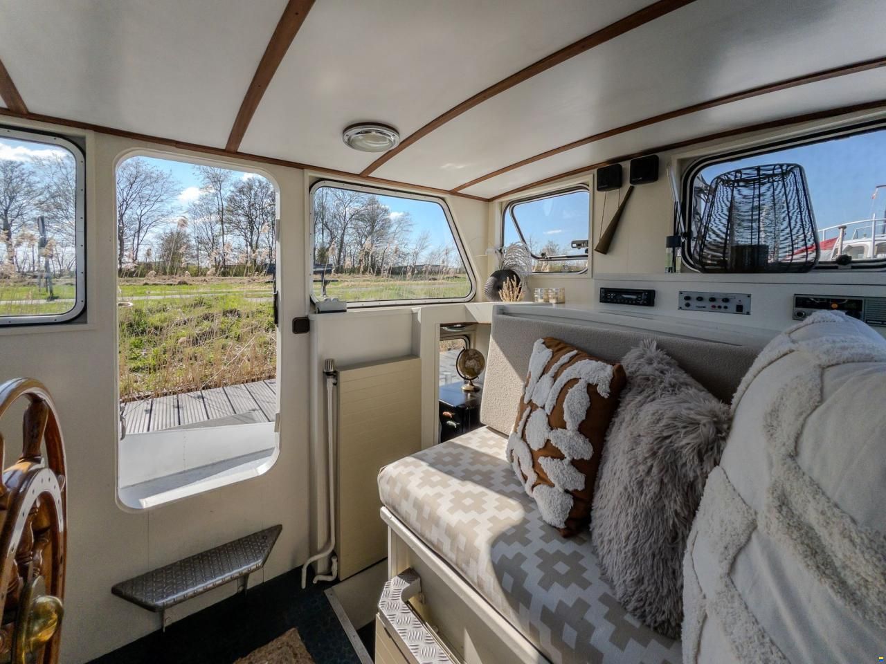 Barkas 16,5 m - woonschip