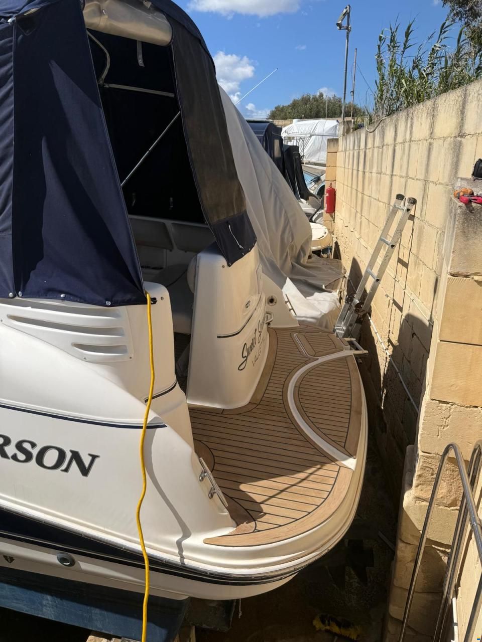 Larson Cabrio 274
