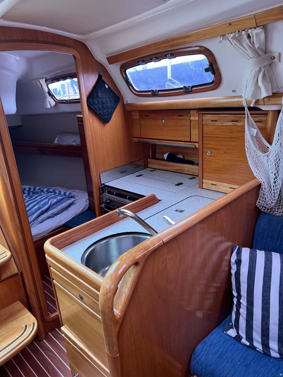Bavaria 30