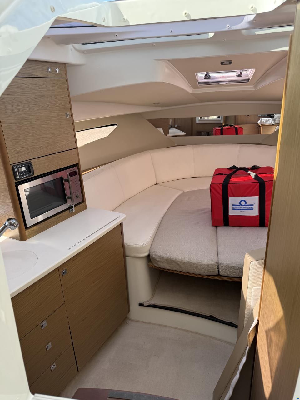 Jeanneau Leader 9 Hard Top