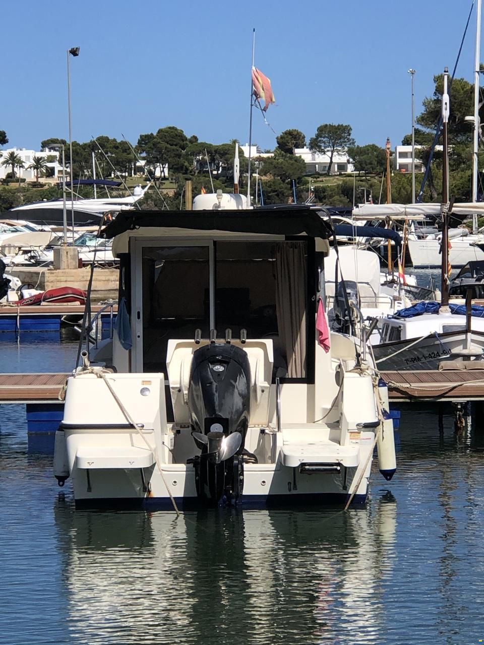 Quicksilver Pilothouse Capture 605