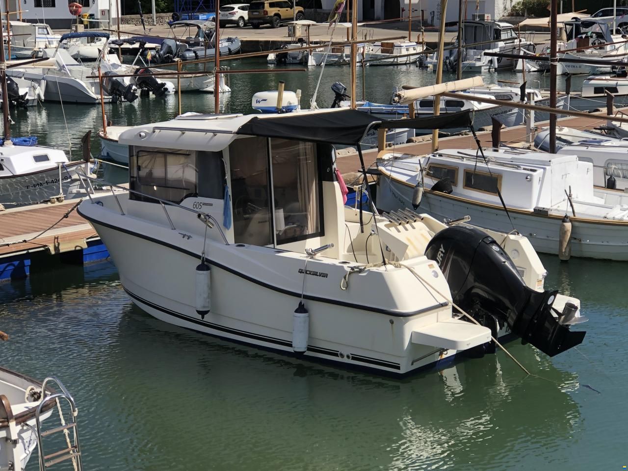 Quicksilver Pilothouse Capture 605