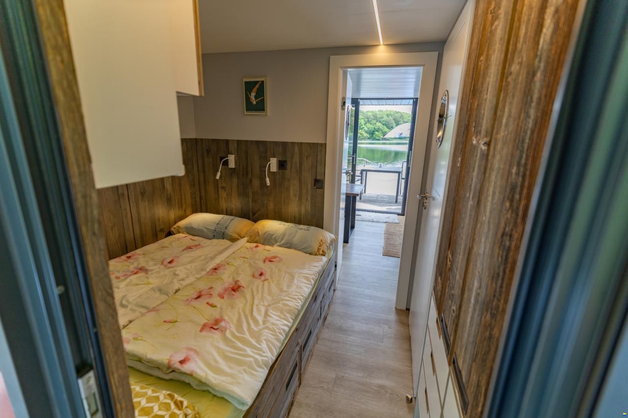 La Mare Apart M