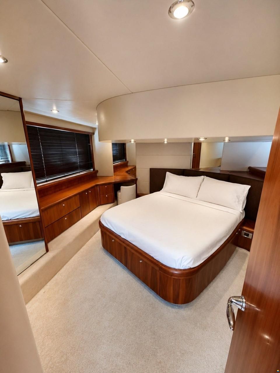 Sunseeker Predator 52