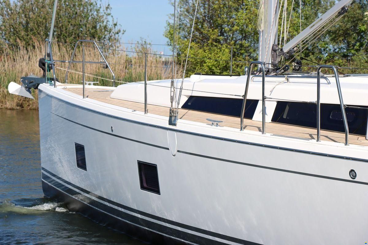 Hanse 418