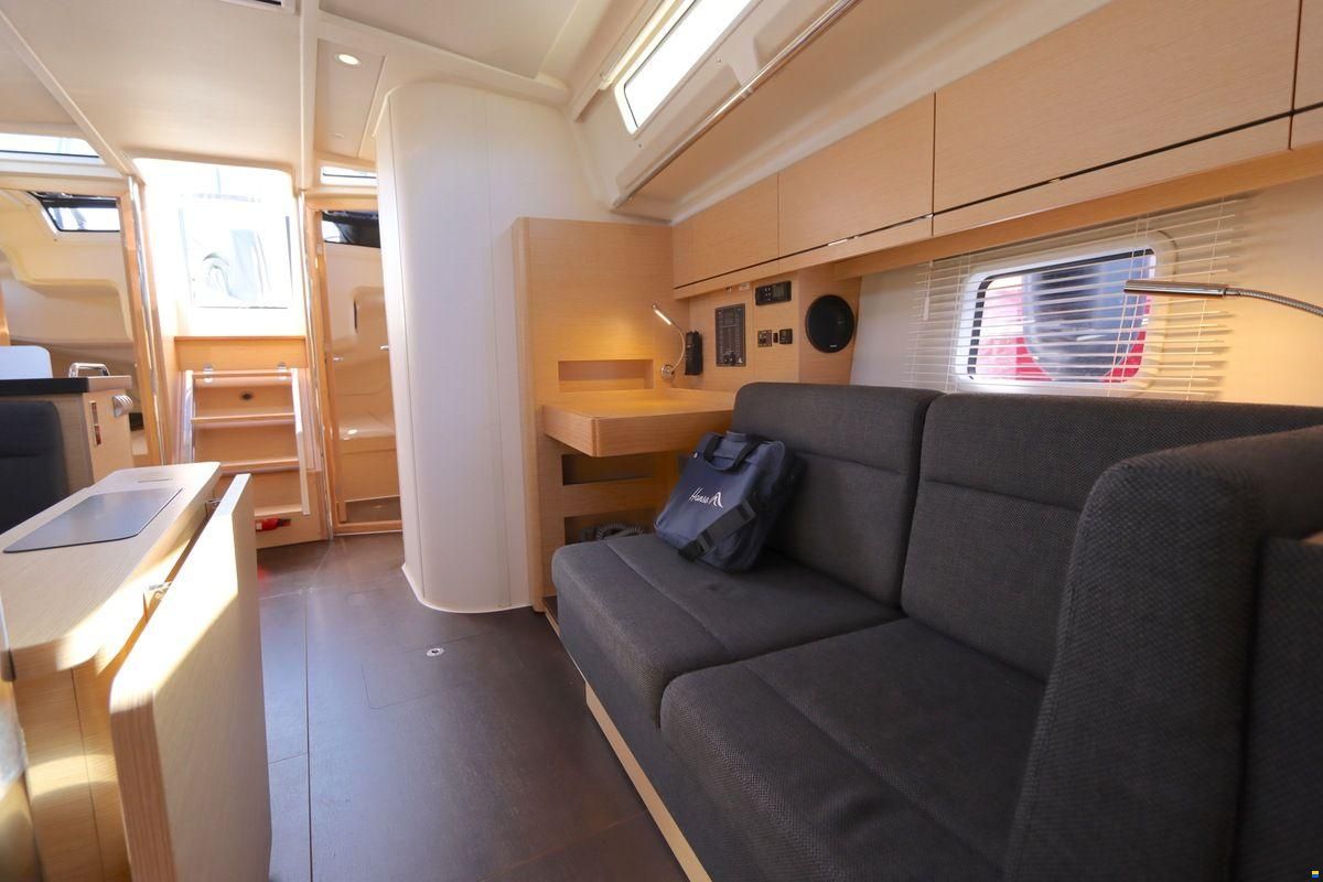 Hanse 418