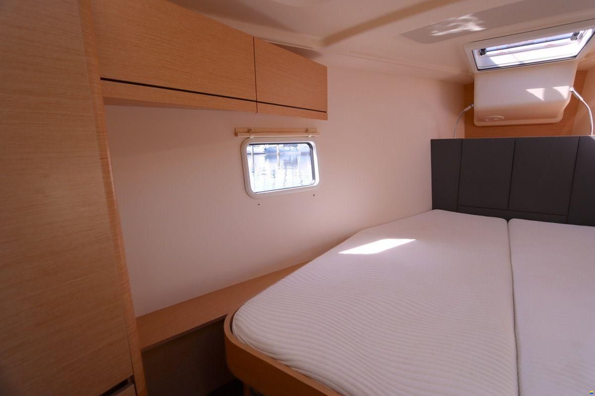 Hanse 418