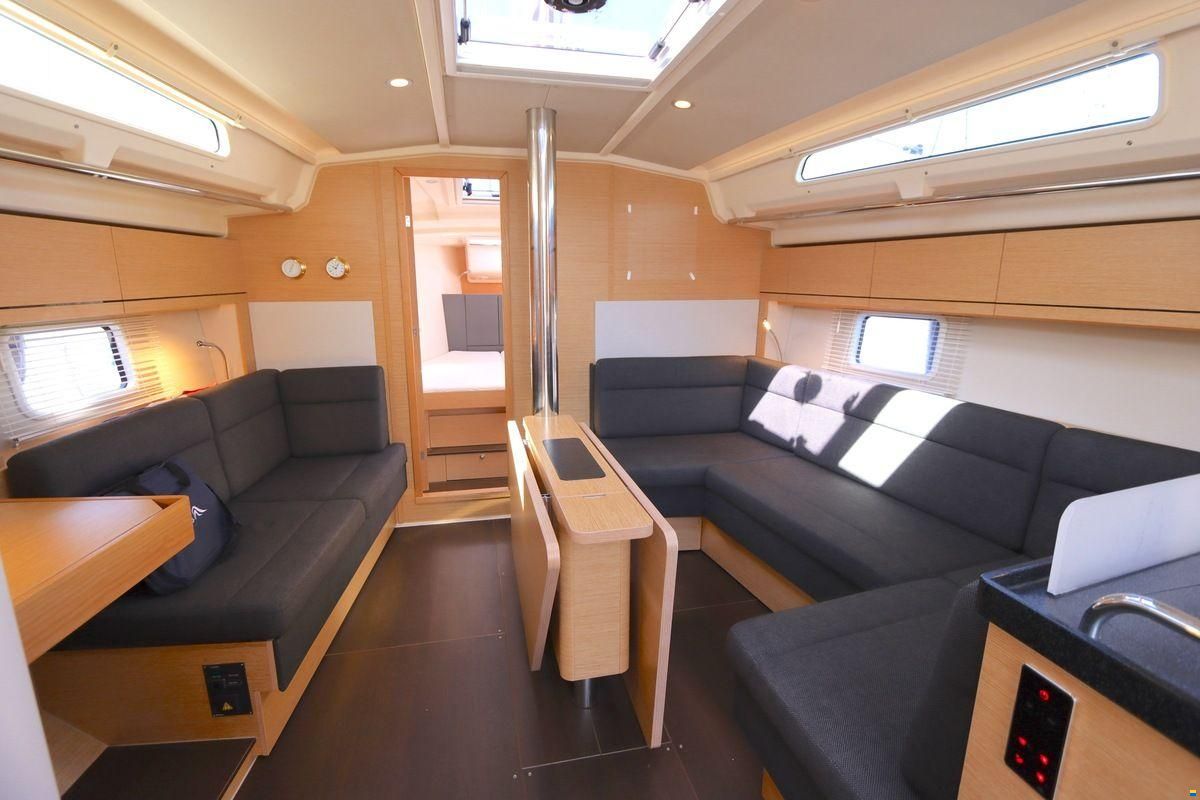 Hanse 418