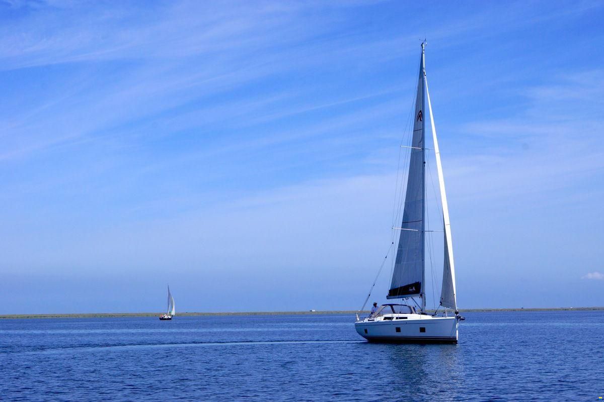 Hanse 418