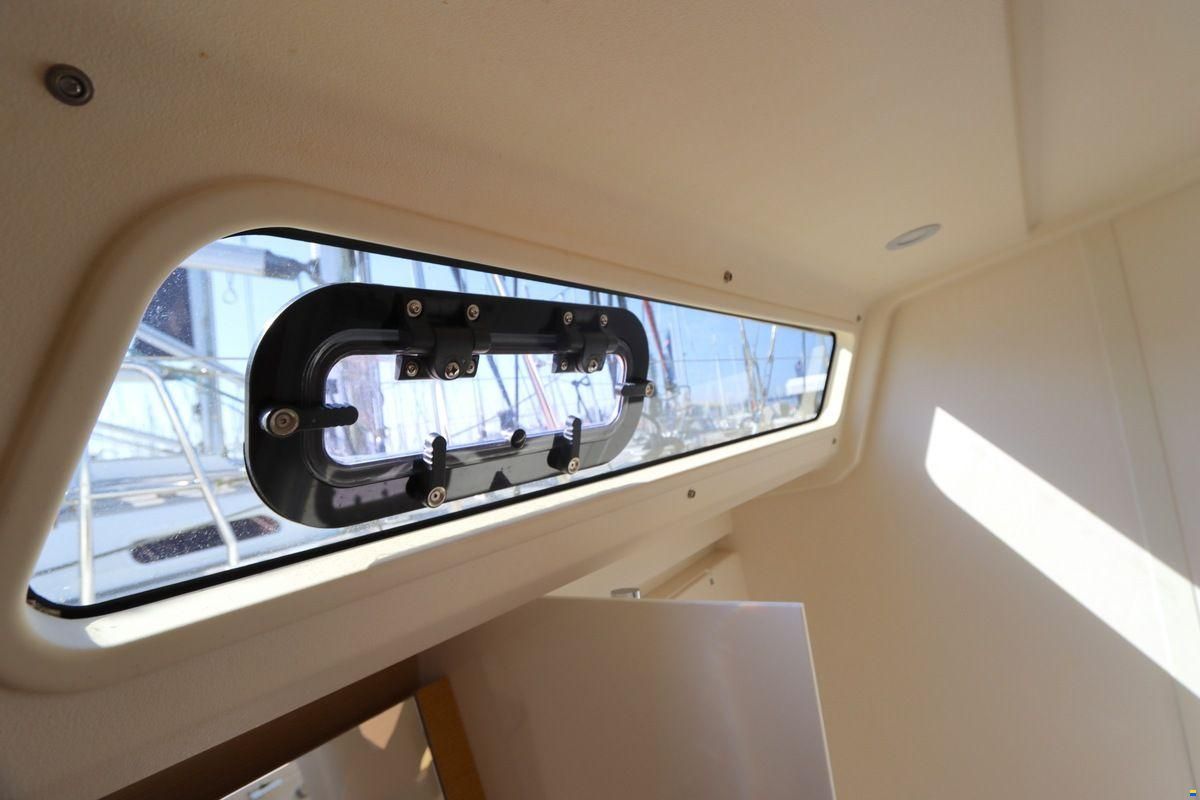 Hanse 418