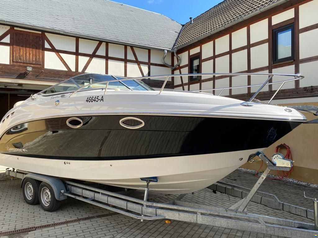 Chaparral 250 Signature
