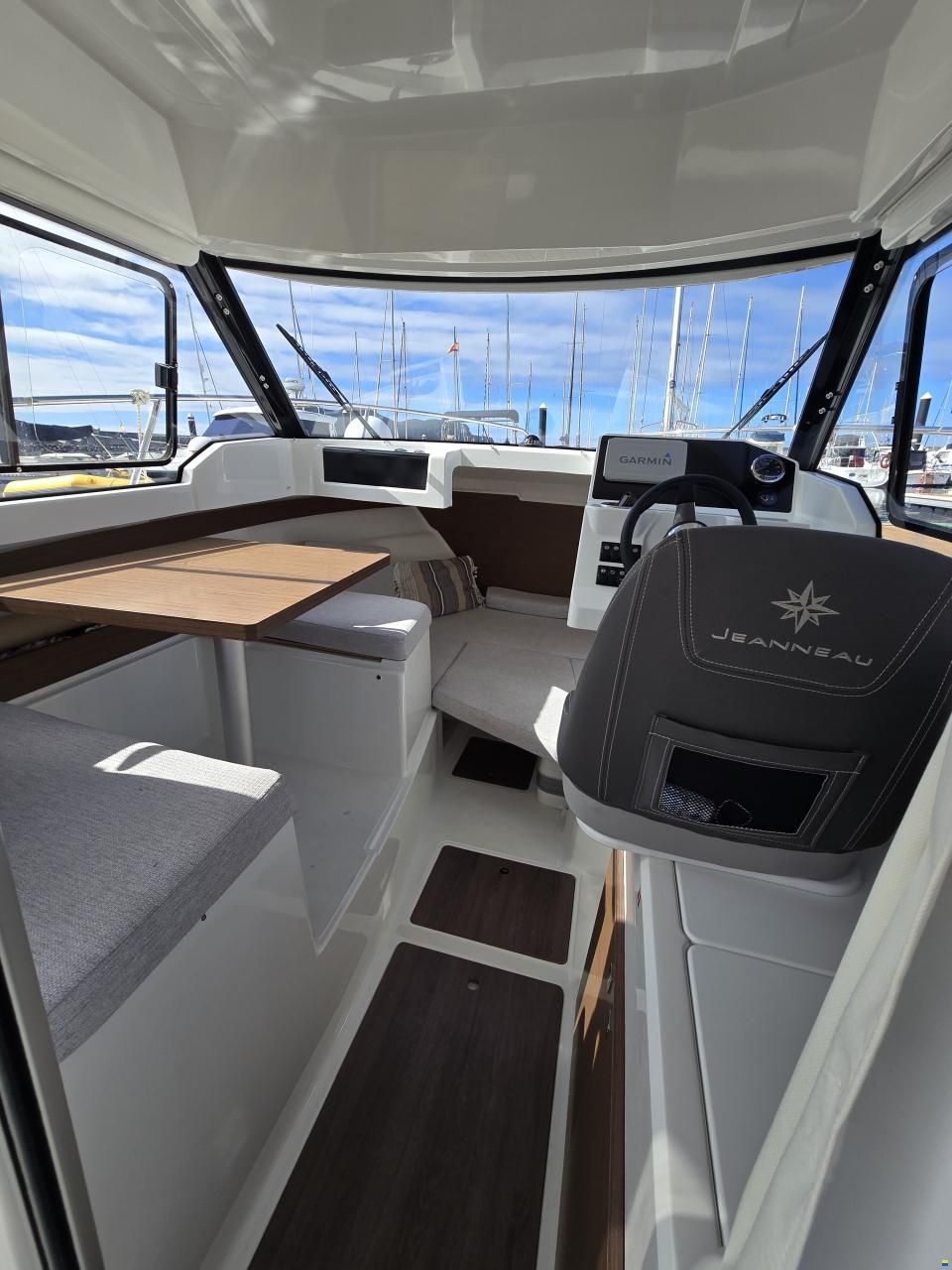 Jeanneau merry fisher 605