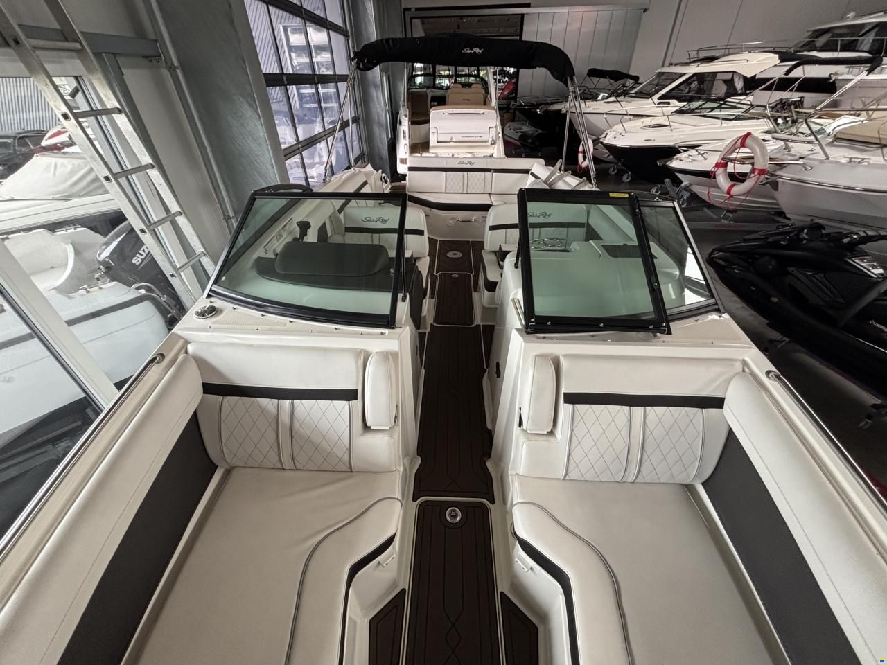 Sea Ray 270 SDXE