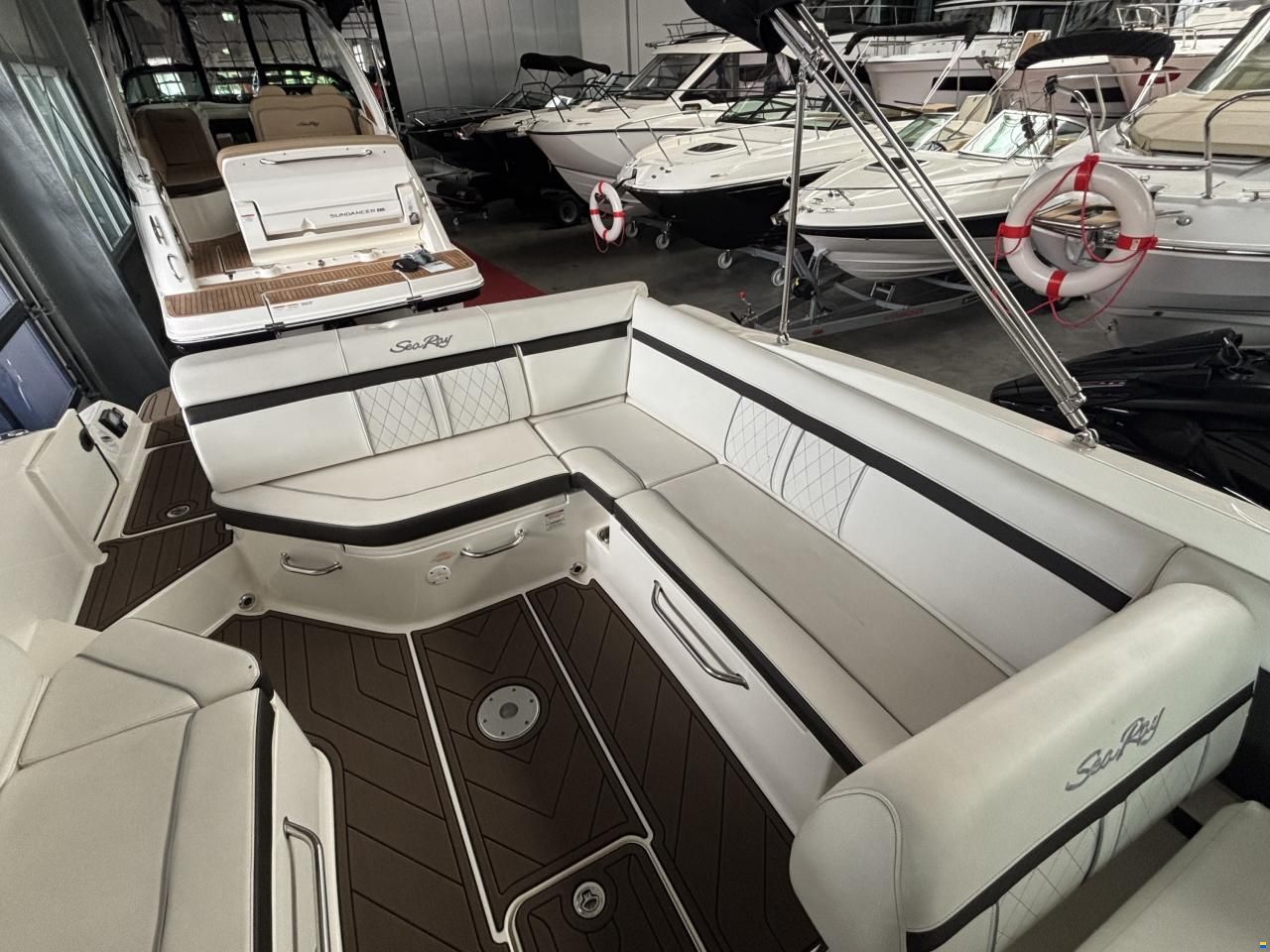 Sea Ray 270 SDXE