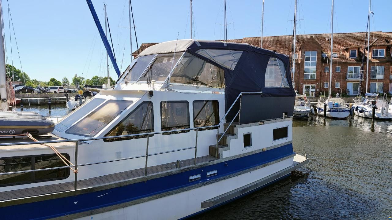 C.J. Broom & Sons Ltd Broom 37 - Custom-Umbau