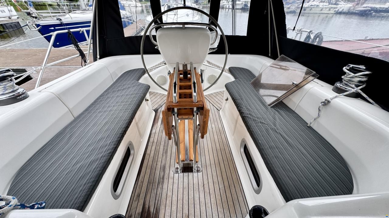 Bavaria 38 Holiday