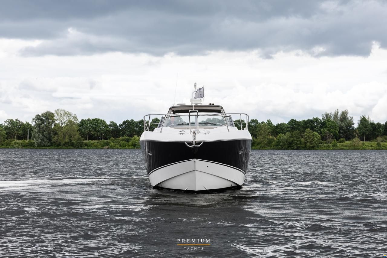 Sunseeker Portofino 46