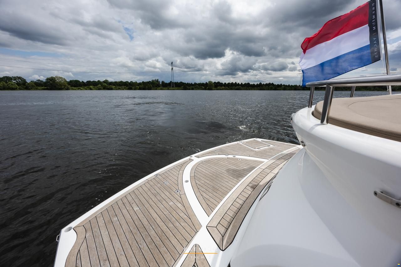 Sunseeker Portofino 46