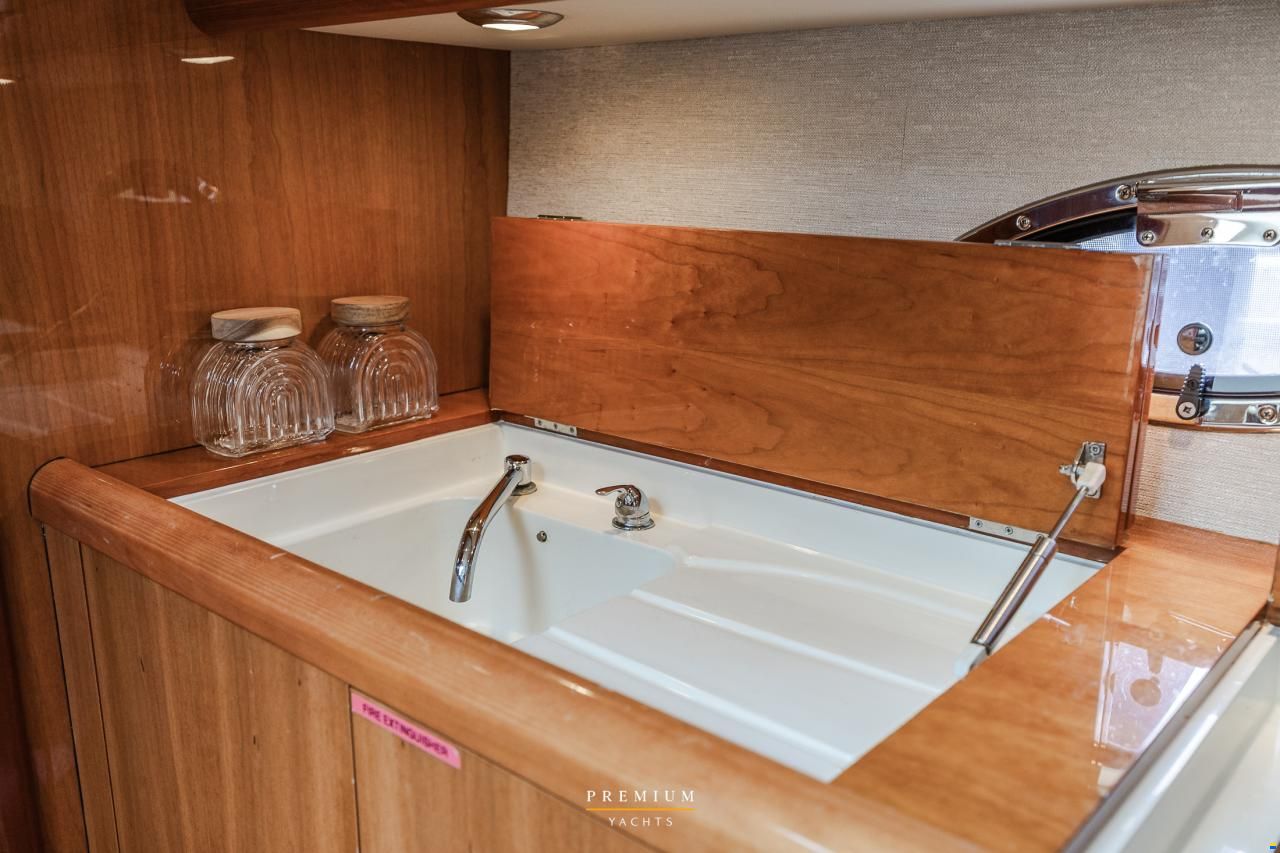 Sunseeker Portofino 46