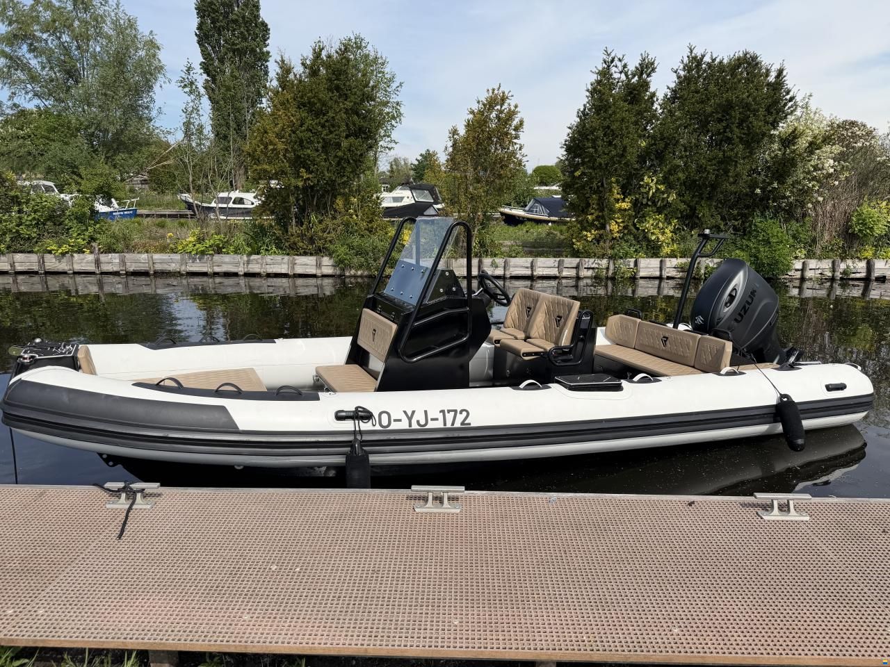 Rib 680