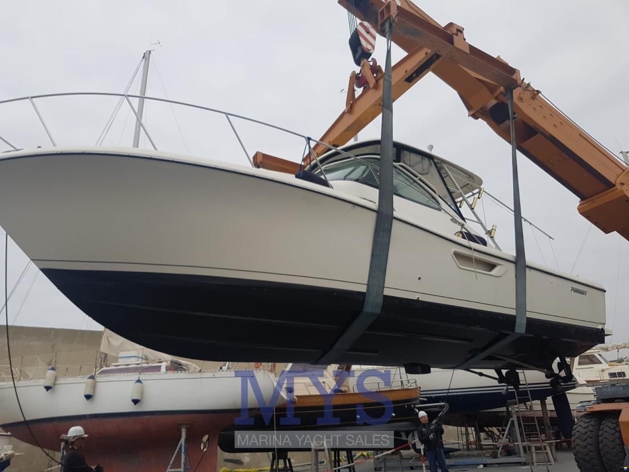 Pursuit Tiara 3100 Offshore