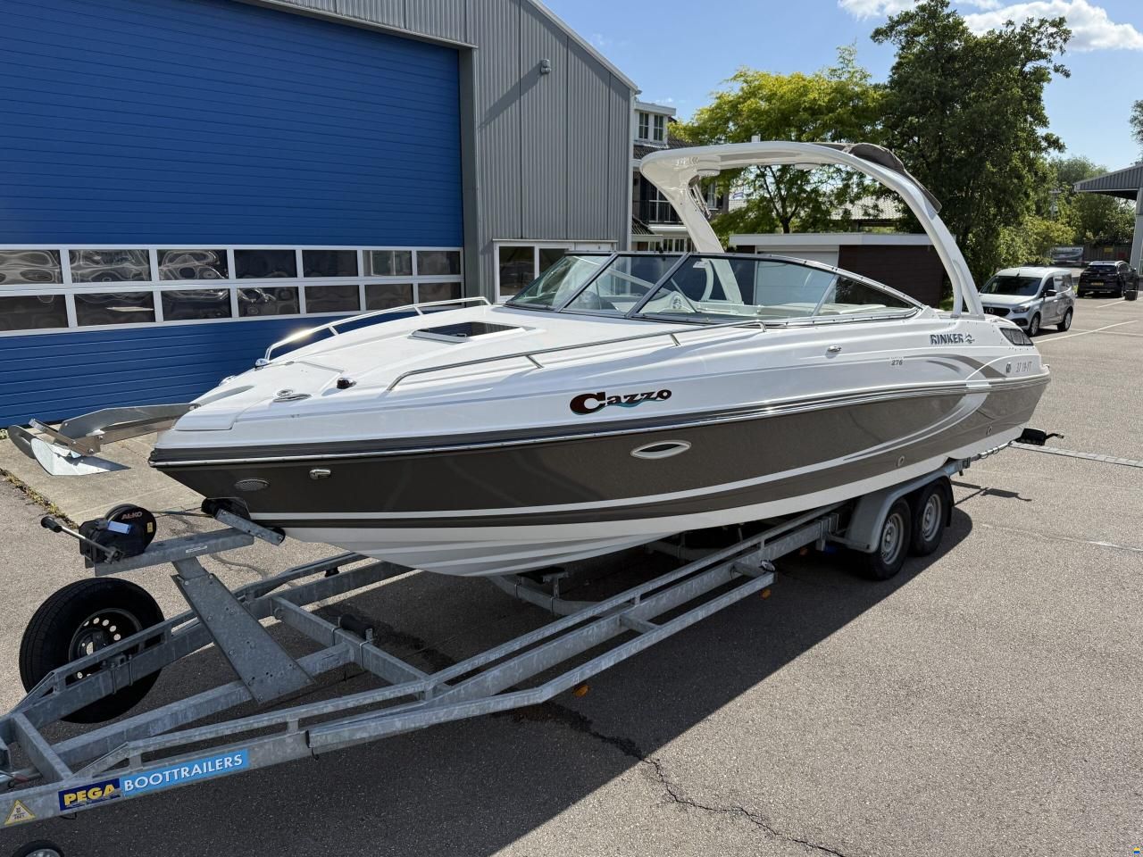 Rinker 276 Captiva Cuddy incl. trailer