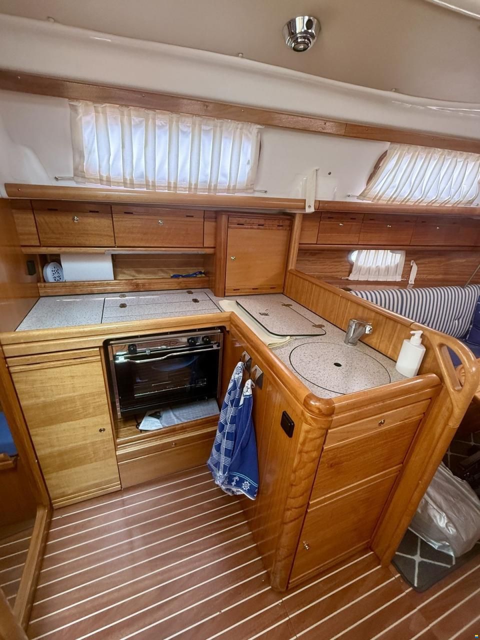 Bavaria 33 Cruiser