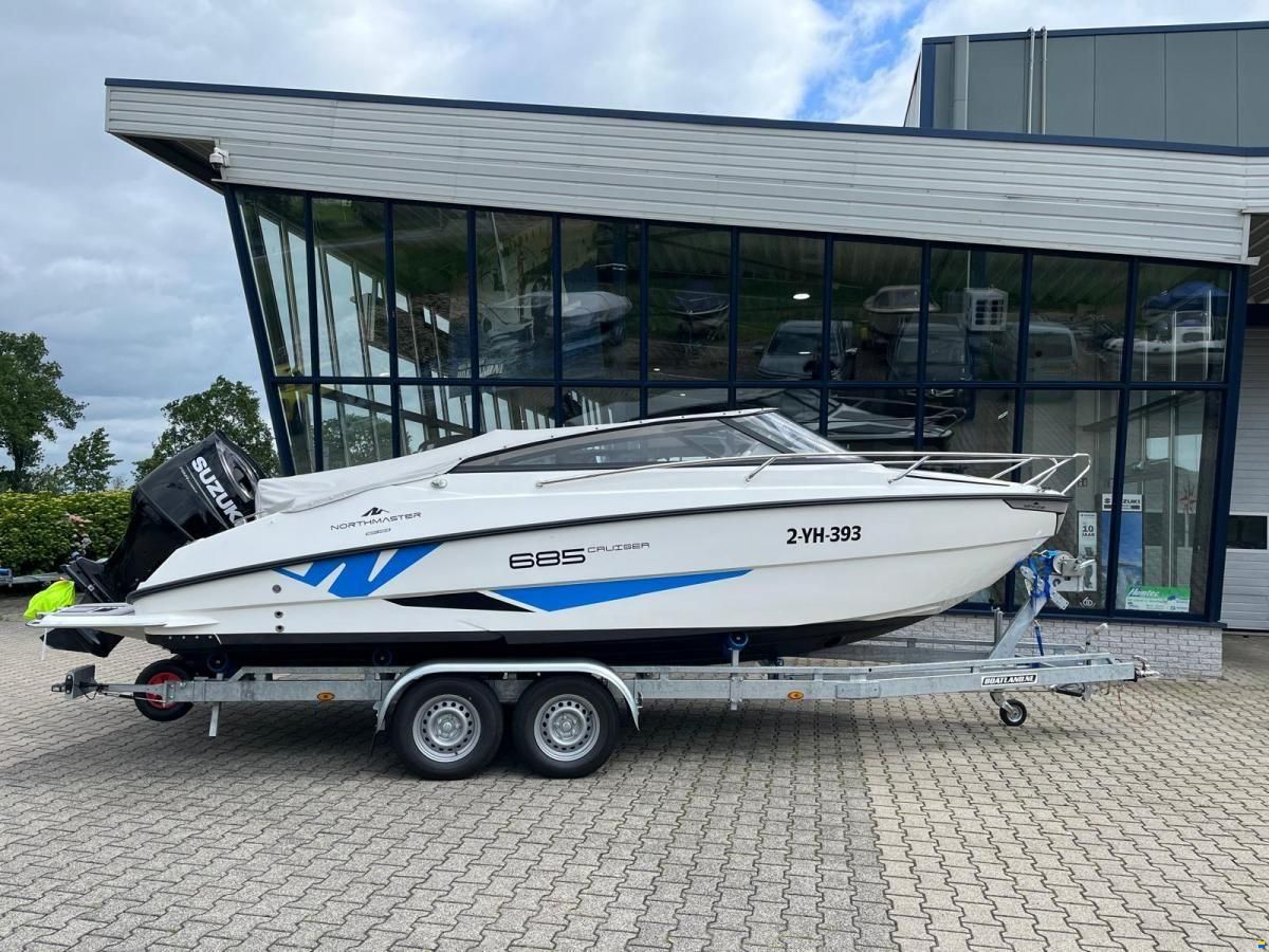 NorthMaster 685 Cruiser Cabin