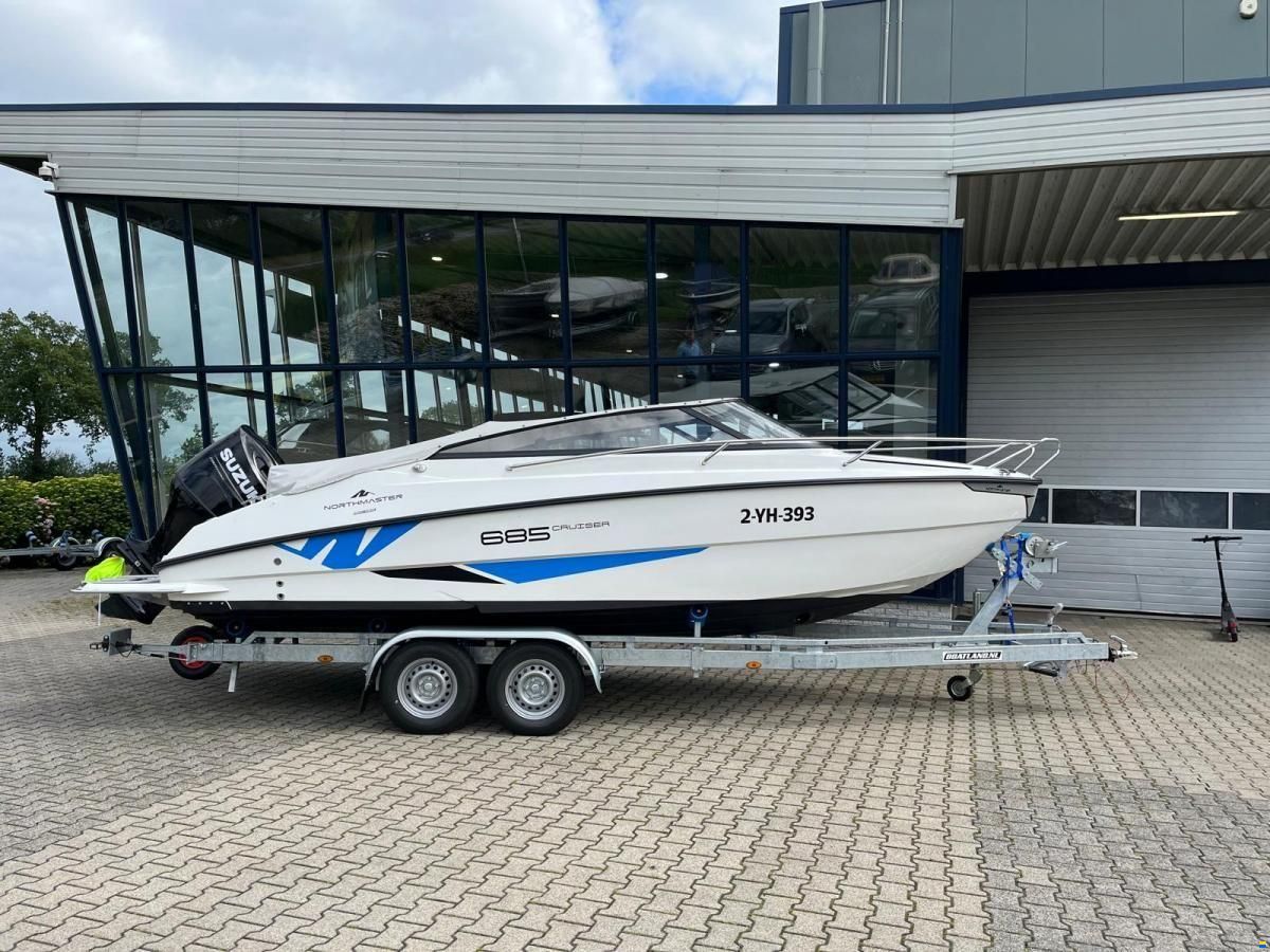NorthMaster 685 Cruiser Cabin