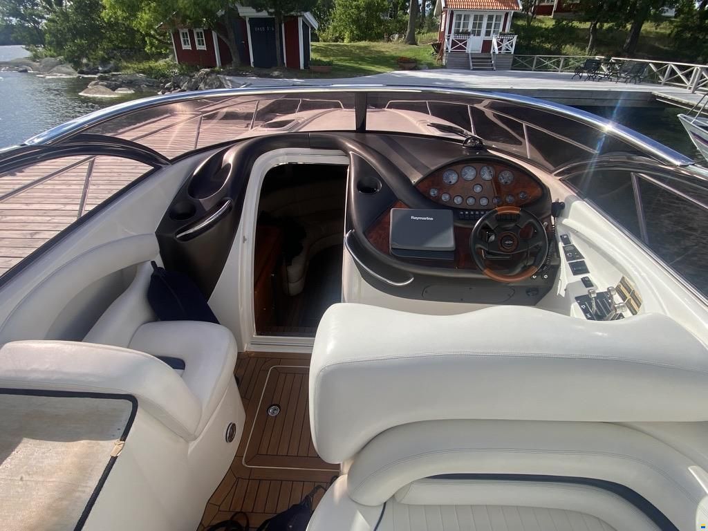 Sunseeker Superhawk 40 Performance