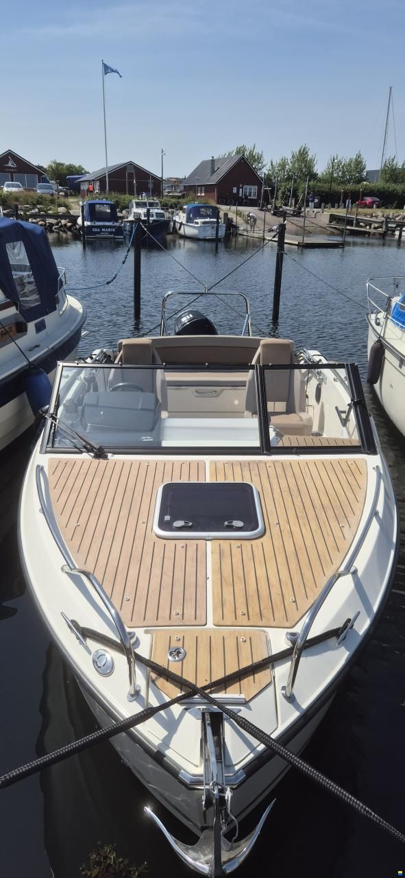 Quicksilver Active 605 Cruiser