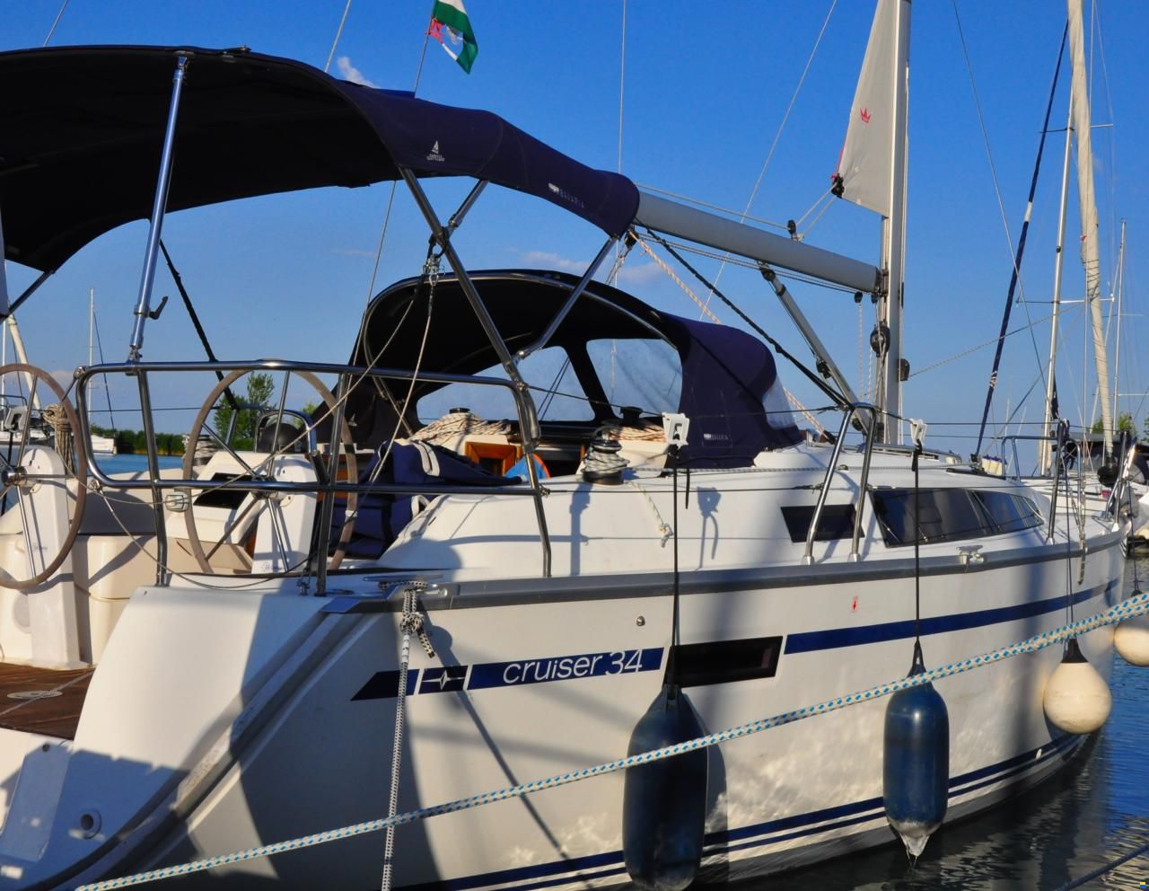 Bavaria 34 CRUISER - BRUCE FARR DESIGN
