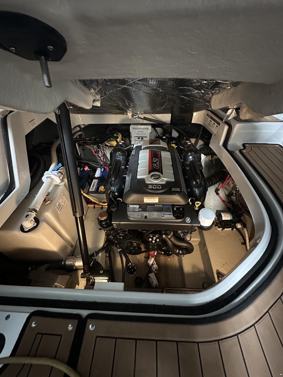 Crownline 264 CR